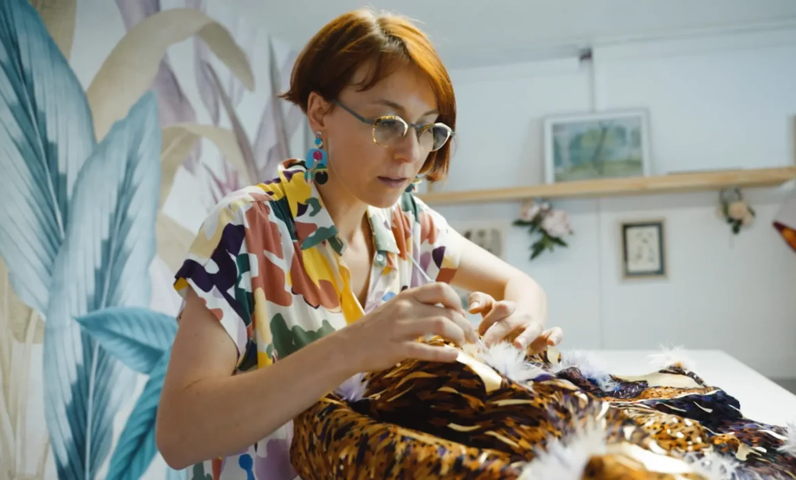 Amandine working on her new three-dimensional painting