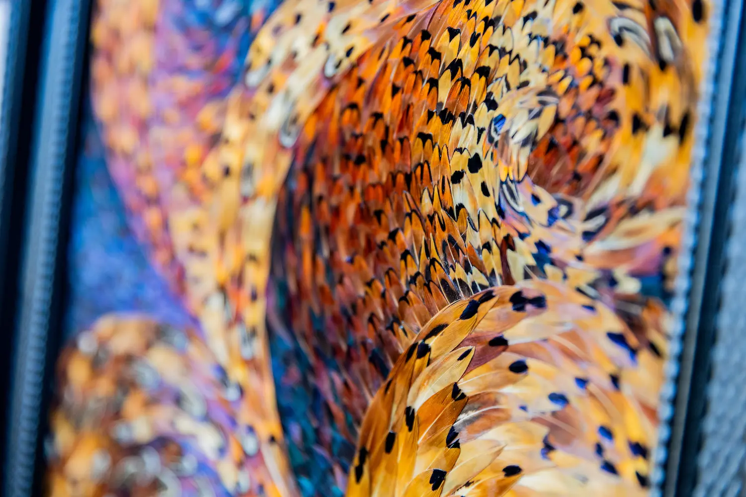 Tableau en plume l'éclat en plumes de faisan COLCHIDE marron et à motifs
